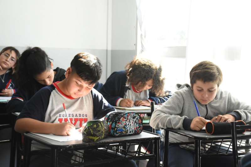 Becas 2024