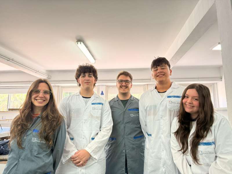 Concurso de Crecimiento de Cristales 2025